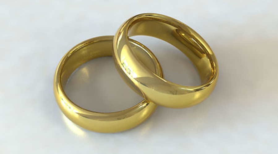 photo of wedding rings